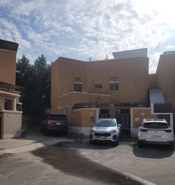 صورة بيوت للبيع في جابر العلي