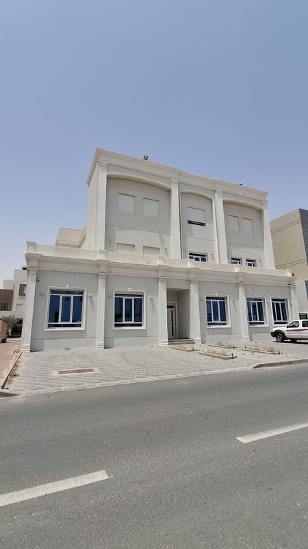 صورة بيت للبيع في صباح الاحمد السكني