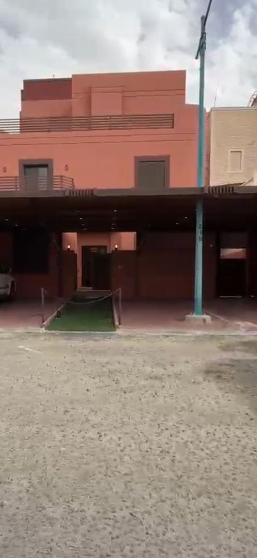 صورة شاليه للبيع في صباح الاحمد البحرية